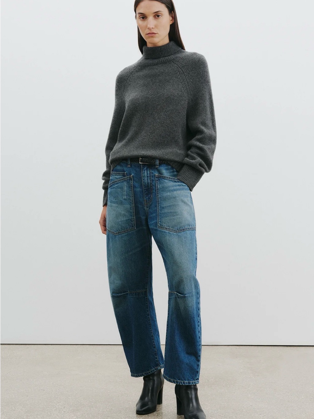 Niki Lotan Shon Jean Mid-Rise Non-Stretch Bow-Leg Barrel Denim